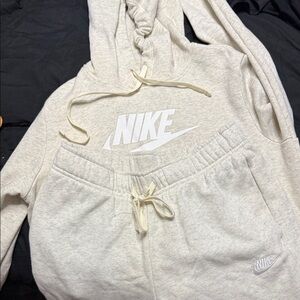 Women’s nike sweat set